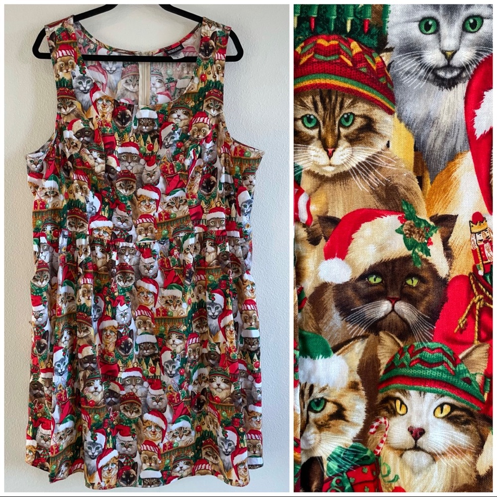 ModCloth Festive Cat Print Sleeveless Midi Dress in Red, Green & White
